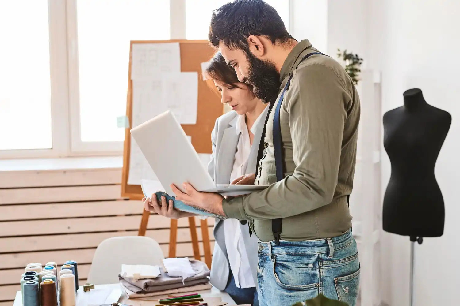 Best Universities for Fashion Designing
